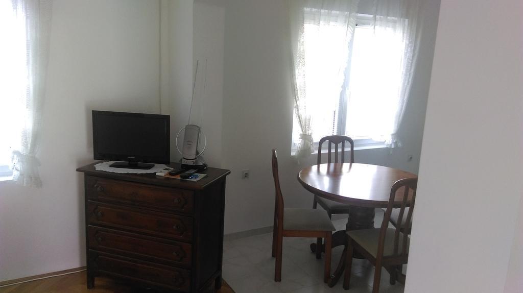 Apartment Ruzica Krstic 赫尔采格诺维 外观 照片