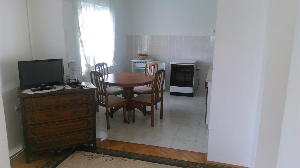 Apartment Ruzica Krstic 赫尔采格诺维 外观 照片