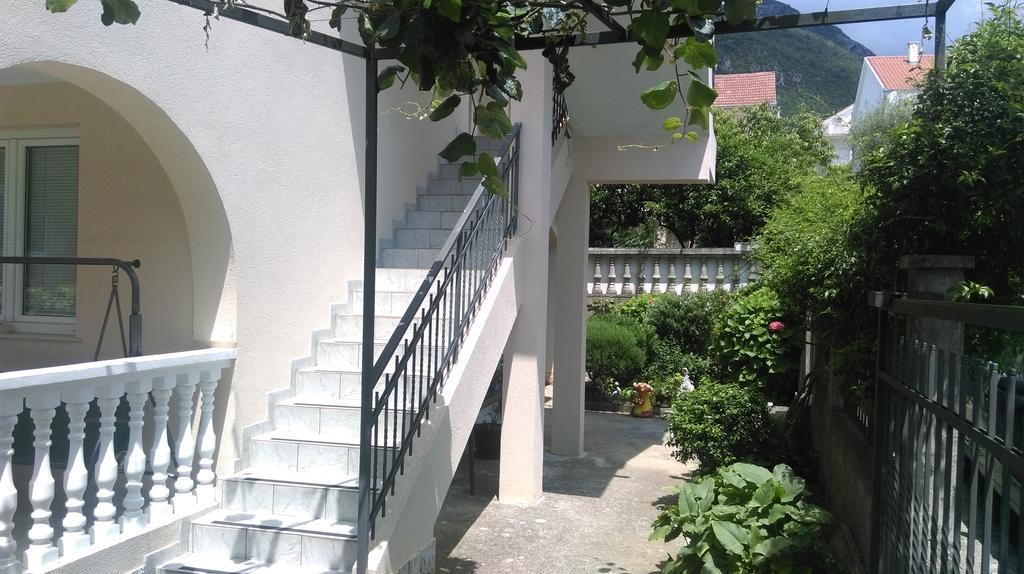 Apartment Ruzica Krstic 赫尔采格诺维 外观 照片