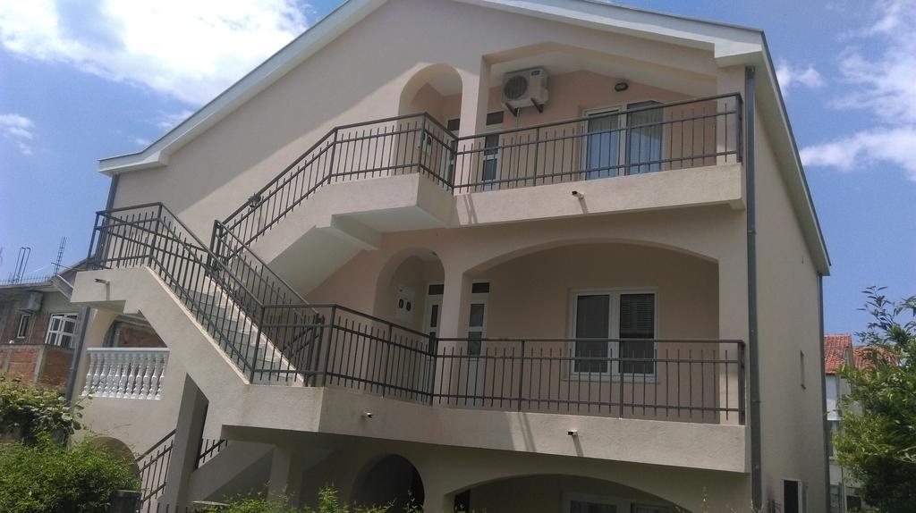 Apartment Ruzica Krstic 赫尔采格诺维 外观 照片