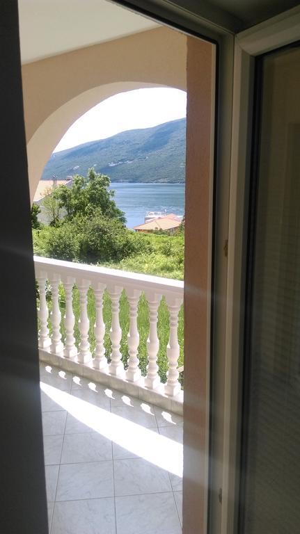 Apartment Ruzica Krstic 赫尔采格诺维 外观 照片